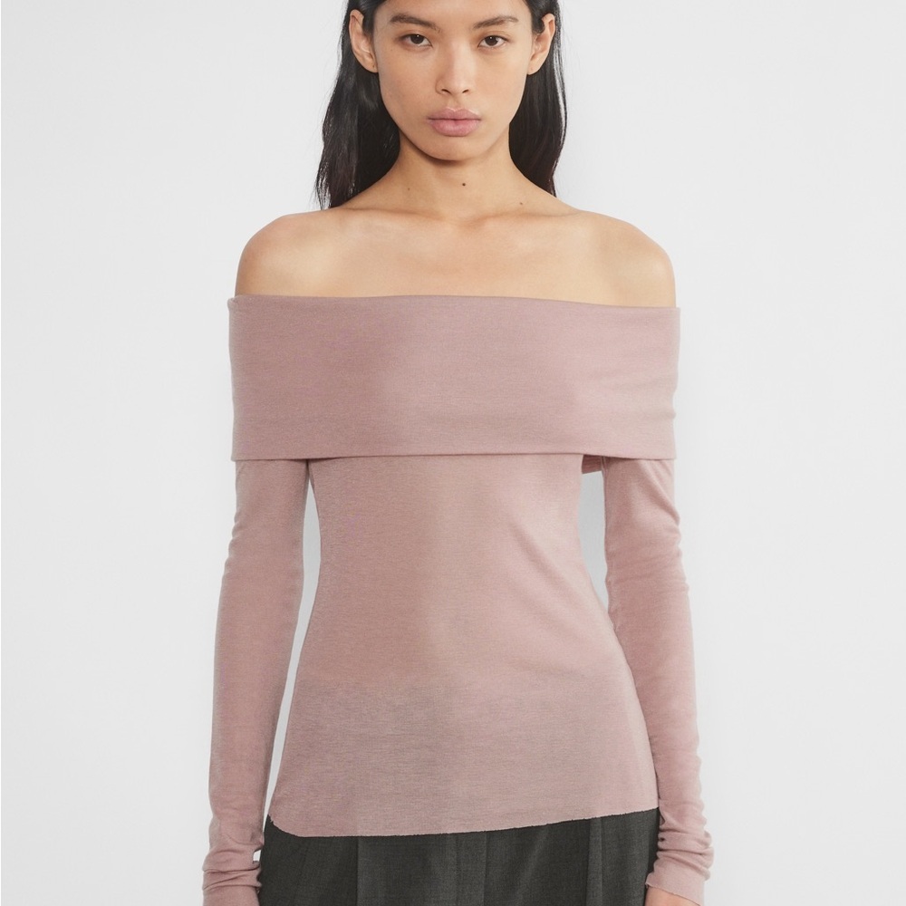 Aritzia Wilfred Off Shoulder Ribbed Wool Sweater Light Pink size Large